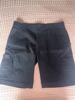 Dickies Black Cargo Shorts with Side Pockets